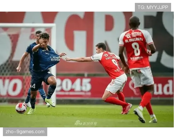 比利亚雷亚尔控球遇皇社高位压迫，战术博弈成风格试金石